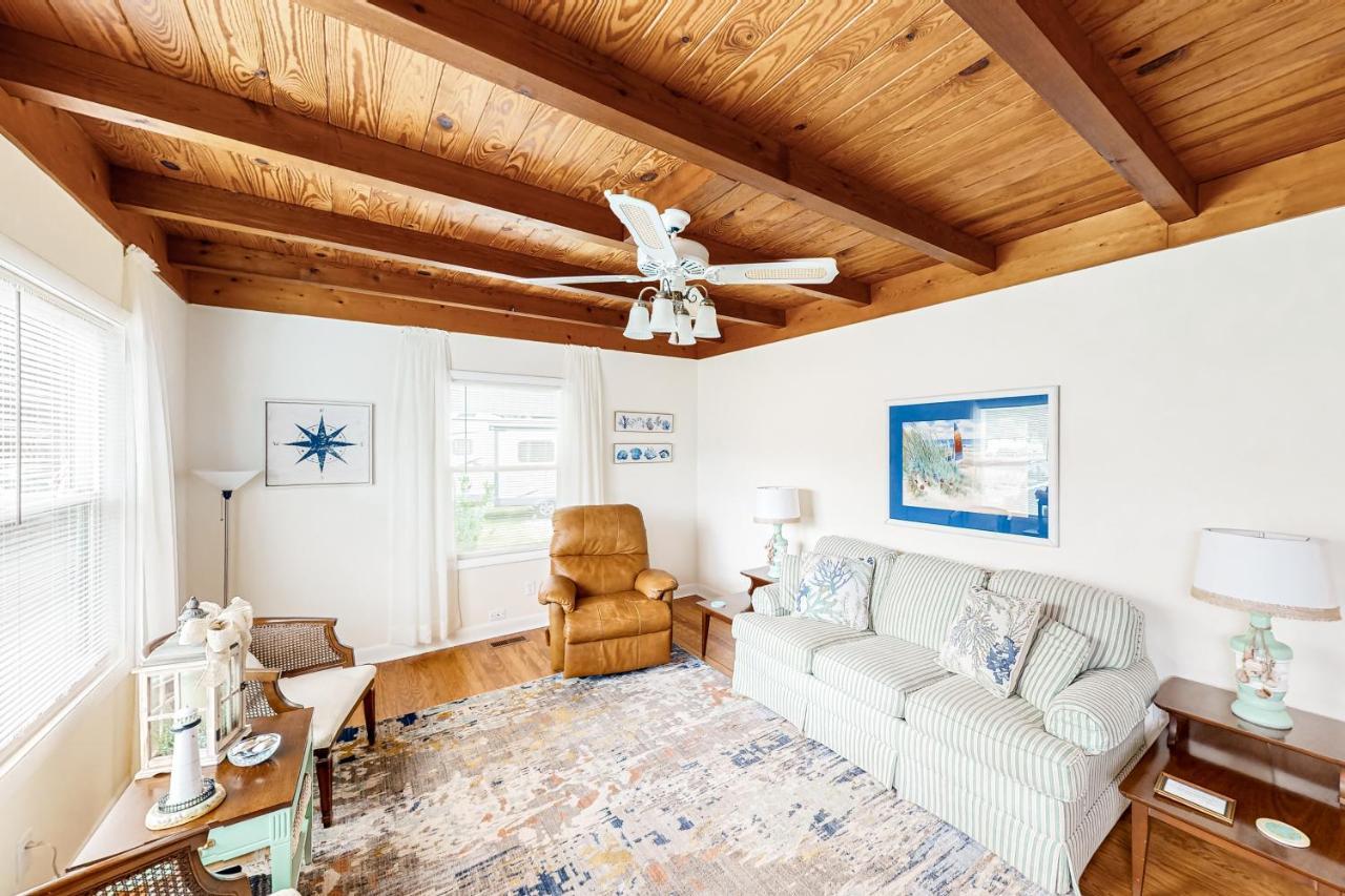 Ginny'S Coastal Cottage Oak Island Luaran gambar