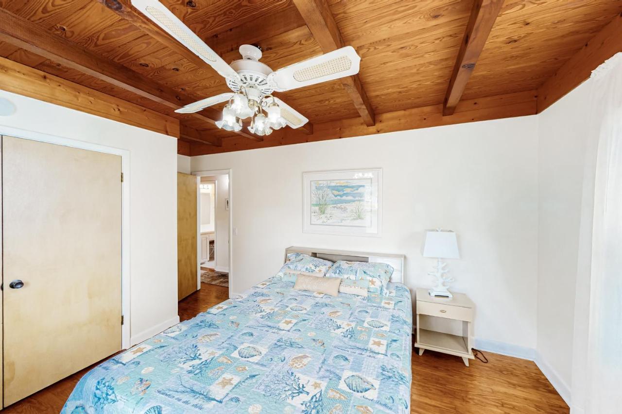 Ginny'S Coastal Cottage Oak Island Luaran gambar