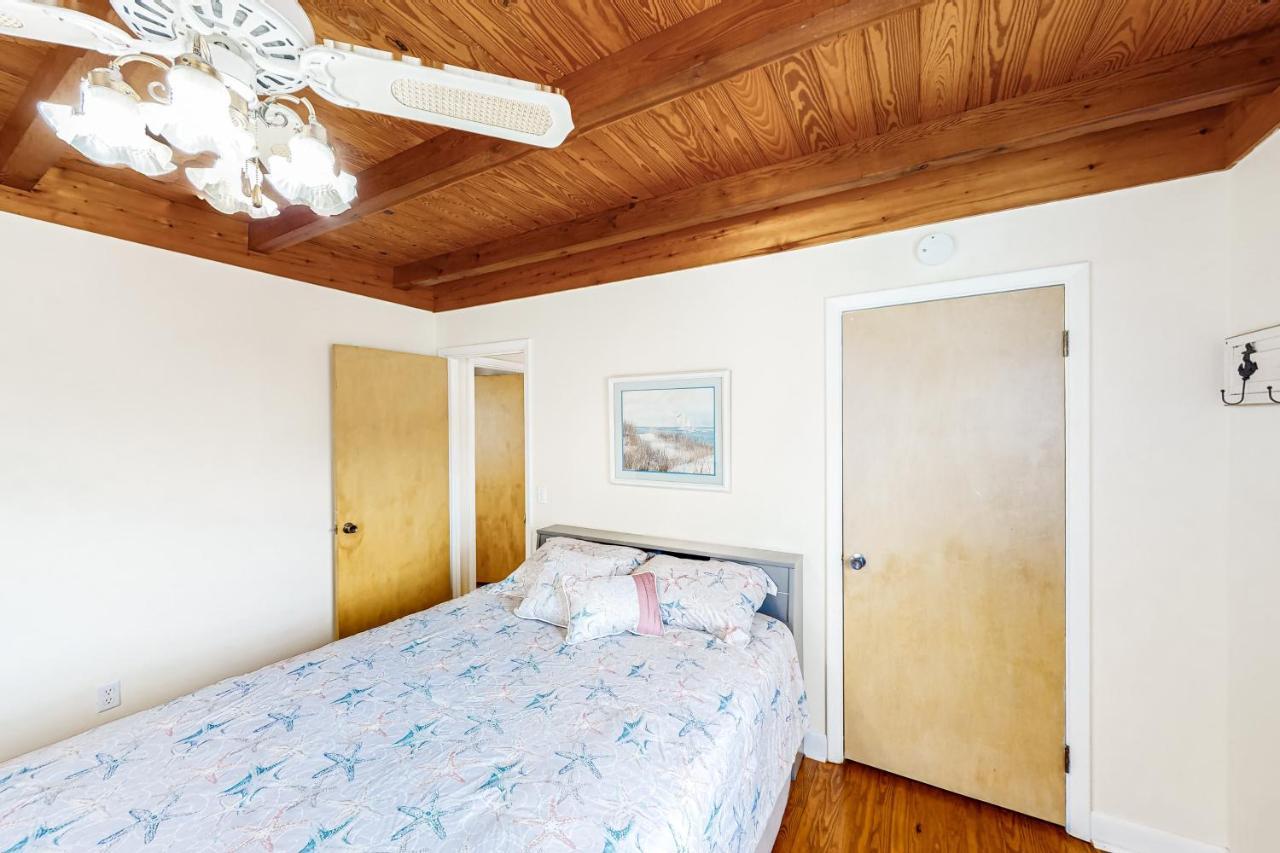 Ginny'S Coastal Cottage Oak Island Luaran gambar